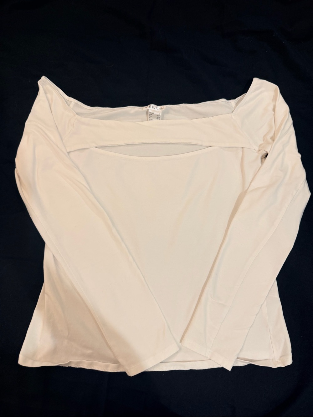 VENUS Off-Shoulder Long Sleeve Top in Cream